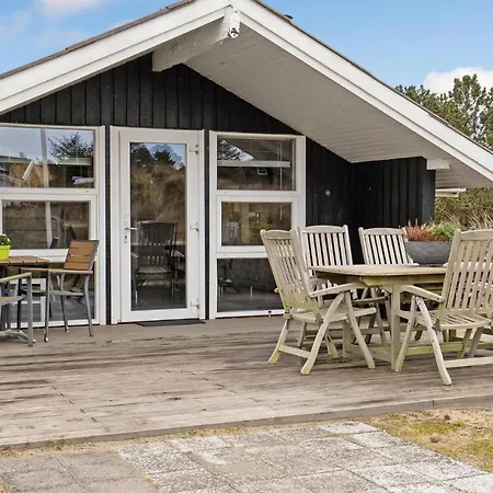 Beautiful In With House A Panoramic View *
